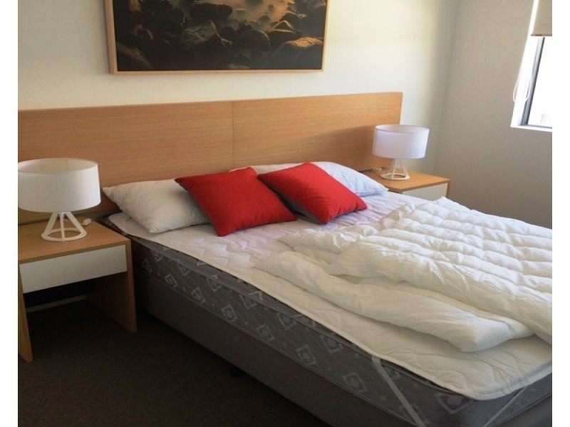 2/6 Brisbane, Bowen QLD 4805