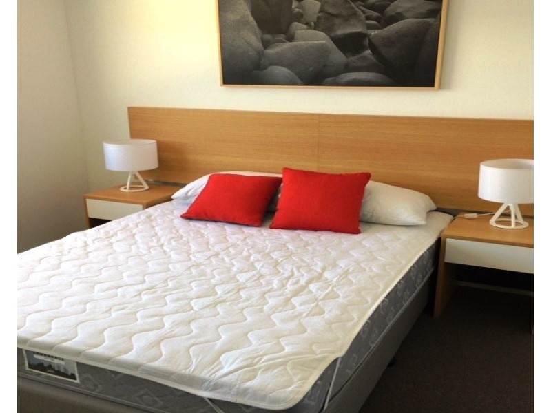 2/6 Brisbane, Bowen QLD 4805