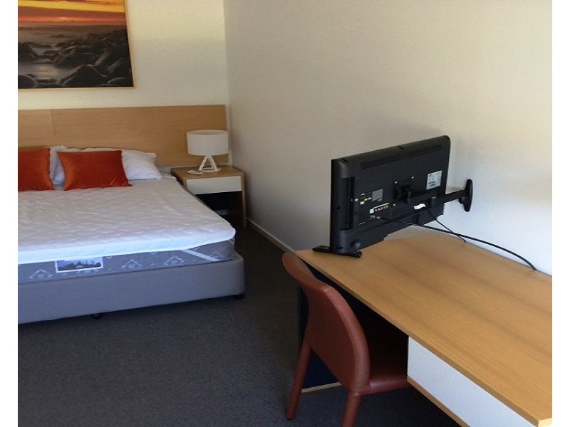 2/6 Brisbane, Bowen QLD 4805