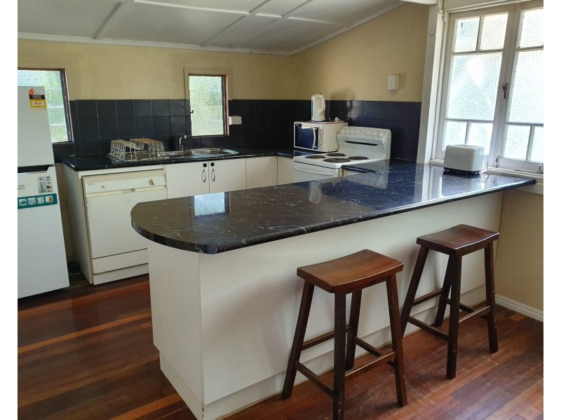 1 Pelican Street, Collinsville QLD 4804