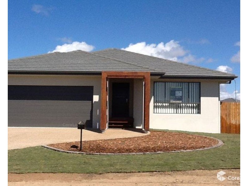 157 Queens Road, Bowen QLD 4805