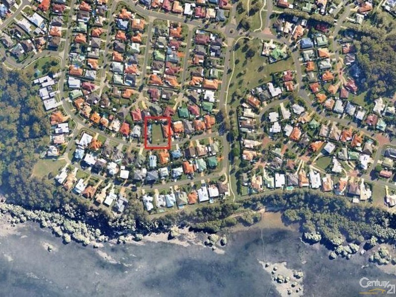 12 Seaforth Street, Sandstone Point QLD 4511