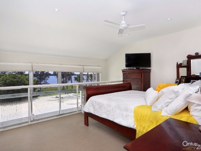 3A/16 Spinnaker Drive, Sandstone Point QLD 4511