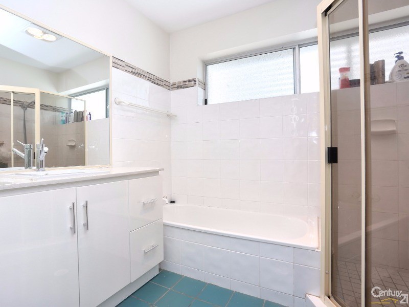 3A/16 Spinnaker Drive, Sandstone Point QLD 4511