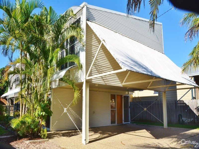 31 North Street, Woorim QLD 4507