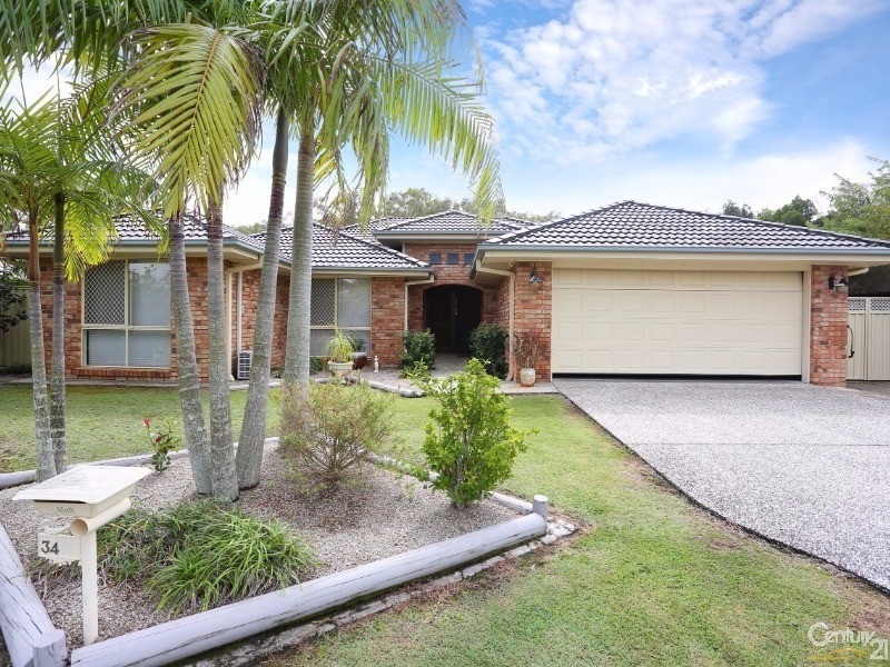34 Gordon Crescent, Sandstone Point QLD 4511