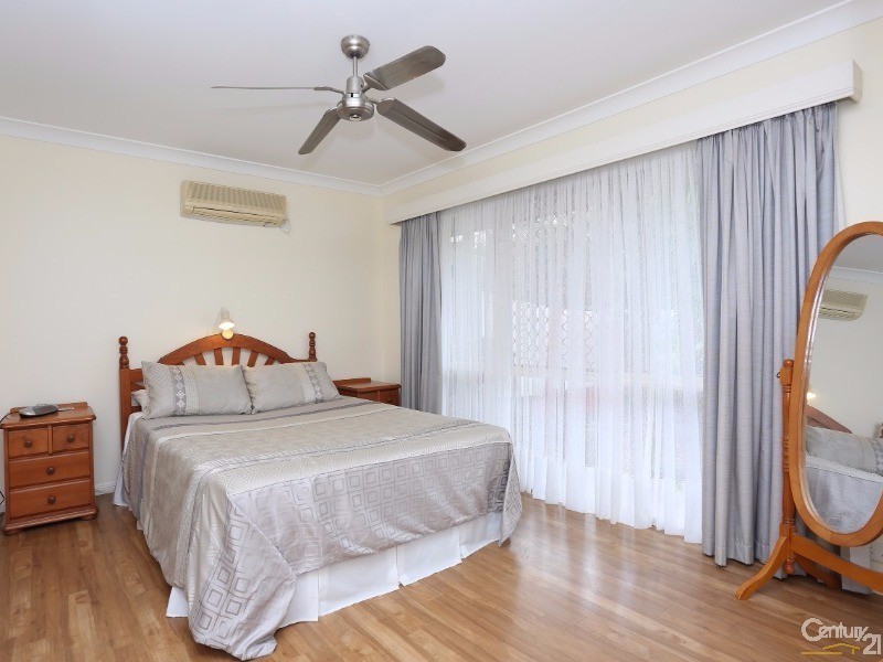 34 Gordon Crescent, Sandstone Point QLD 4511