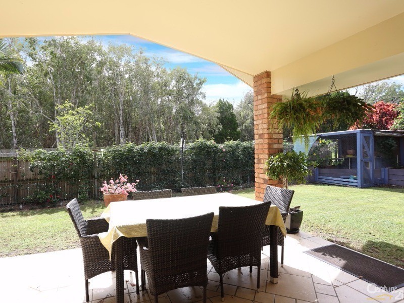 34 Gordon Crescent, Sandstone Point QLD 4511