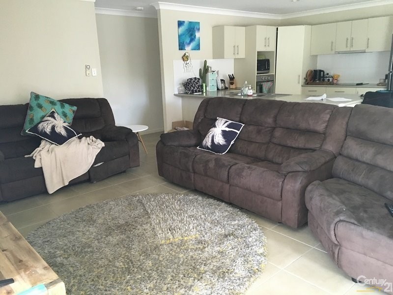 29  Dewdrop Place, Ningi QLD 4511