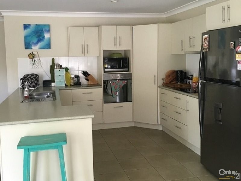 29  Dewdrop Place, Ningi QLD 4511