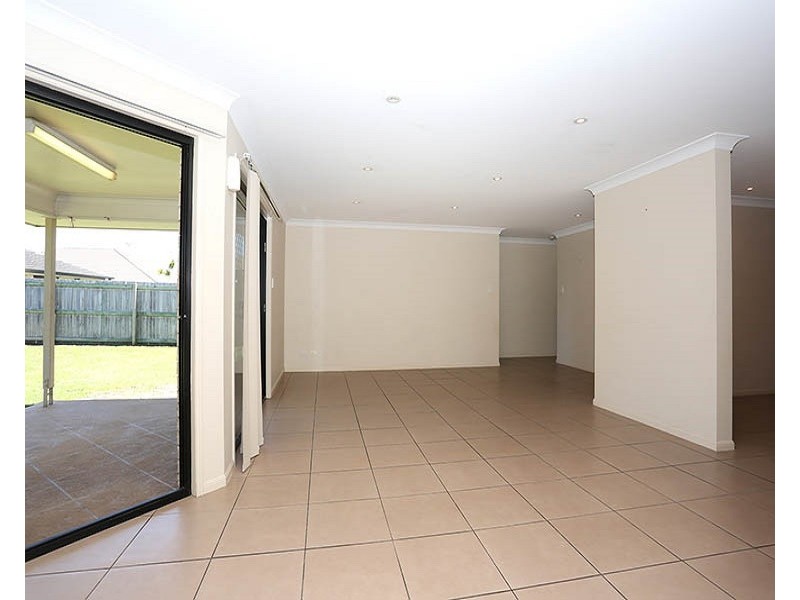 19 Gecko Place, Ningi QLD 4511