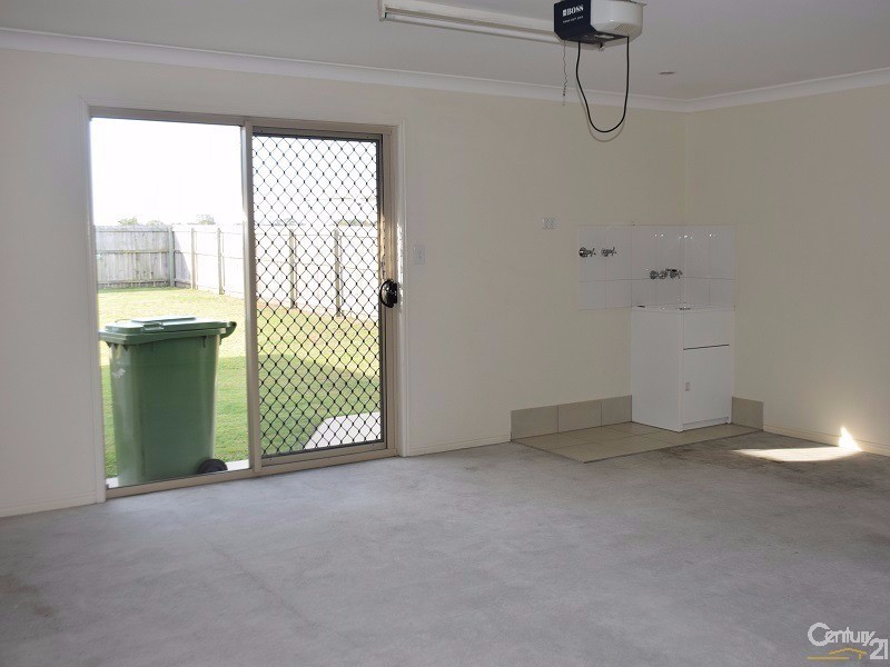 38 Ningi Waters Drive, Ningi QLD 4511