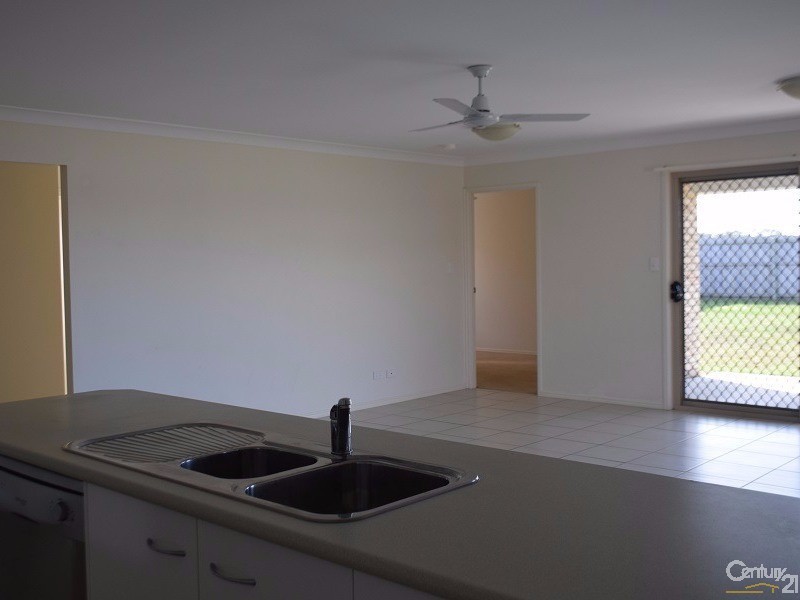38 Ningi Waters Drive, Ningi QLD 4511