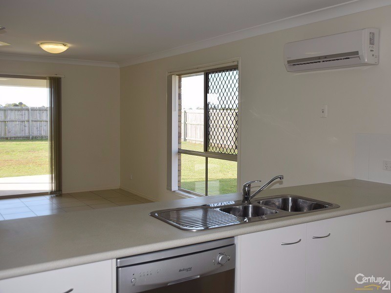 38 Ningi Waters Drive, Ningi QLD 4511