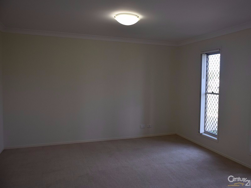38 Ningi Waters Drive, Ningi QLD 4511
