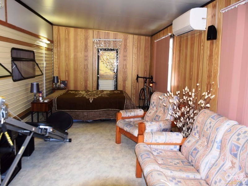 Site 36 Silver Shores Caravan Park, Sandstone Point QLD 4511