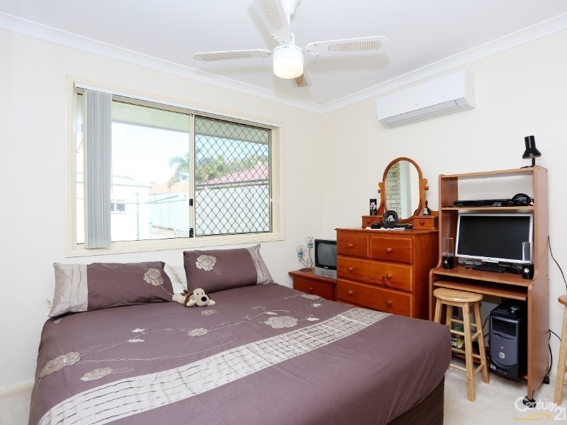 14 Avoca Esplanade, Sandstone Point QLD 4511