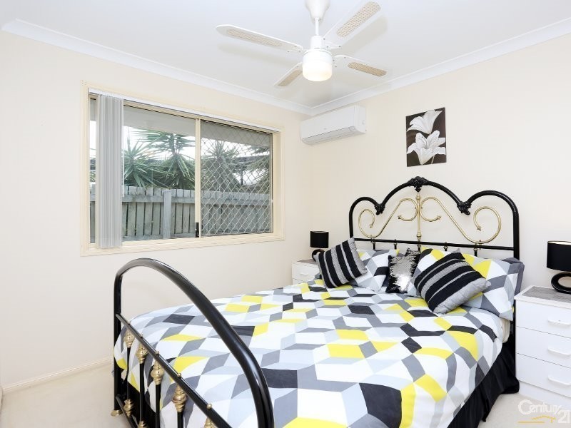 14 Avoca Esplanade, Sandstone Point QLD 4511