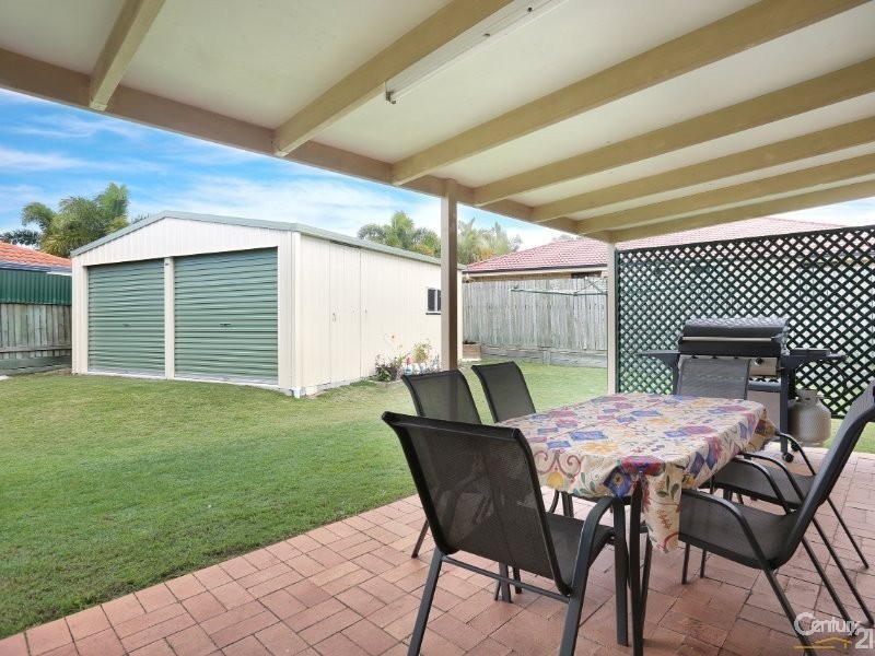 14 Avoca Esplanade, Sandstone Point QLD 4511