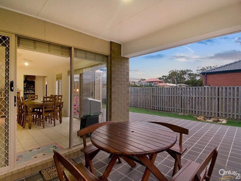 Sandstone Point QLD 4511