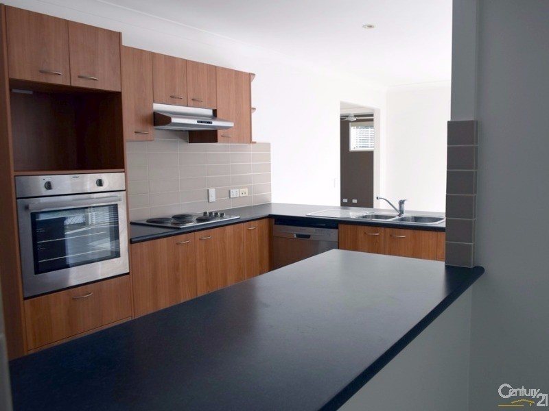 Sandstone Point QLD 4511