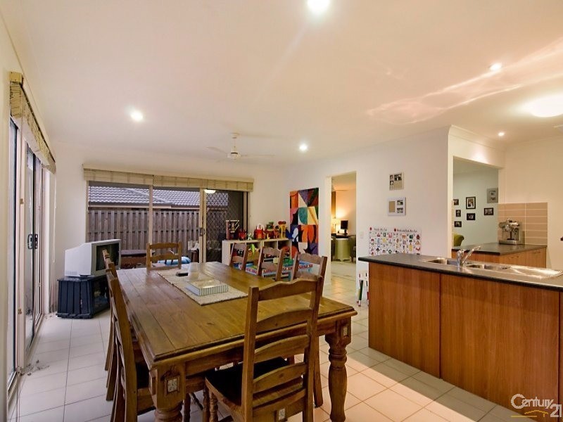 Sandstone Point QLD 4511