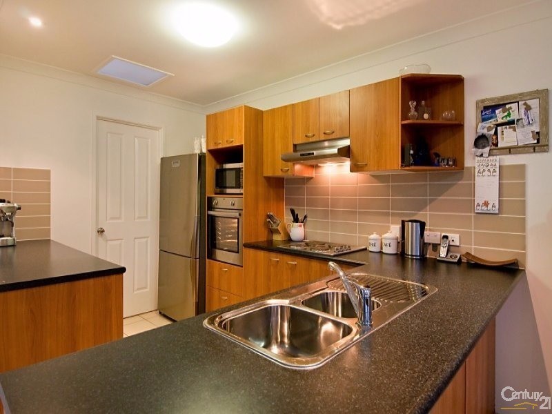 Sandstone Point QLD 4511