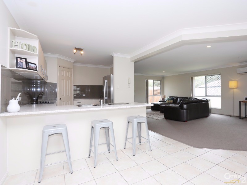 5 Bora Place, Ningi QLD 4511