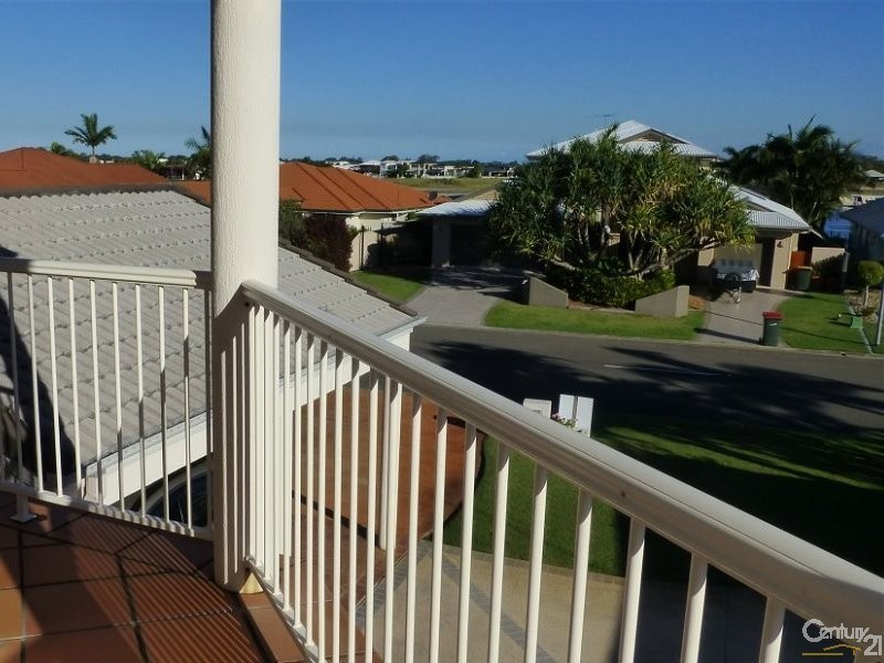 1/35 Cosmos Avenue, Banksia Beach QLD 4507