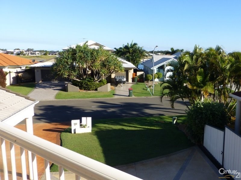 1/35 Cosmos Avenue, Banksia Beach QLD 4507