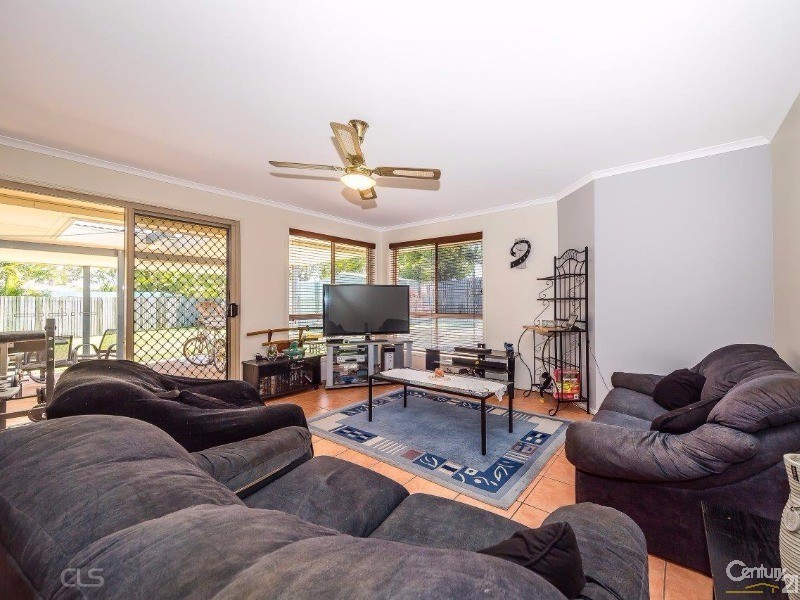 66 Carpenter Way, Sandstone Point QLD 4511