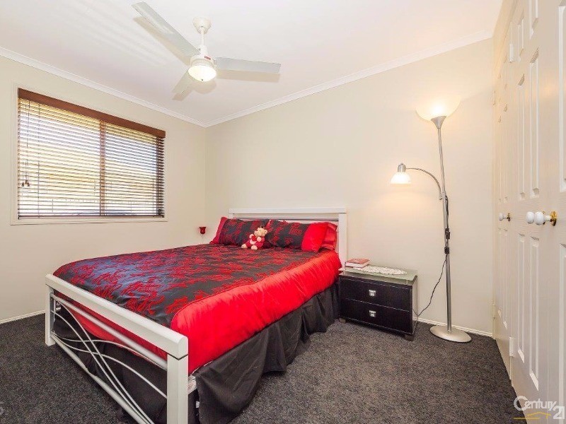 66 Carpenter Way, Sandstone Point QLD 4511