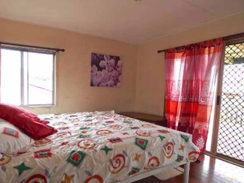 27 Caltowie Ave, Banksia Beach QLD 4507