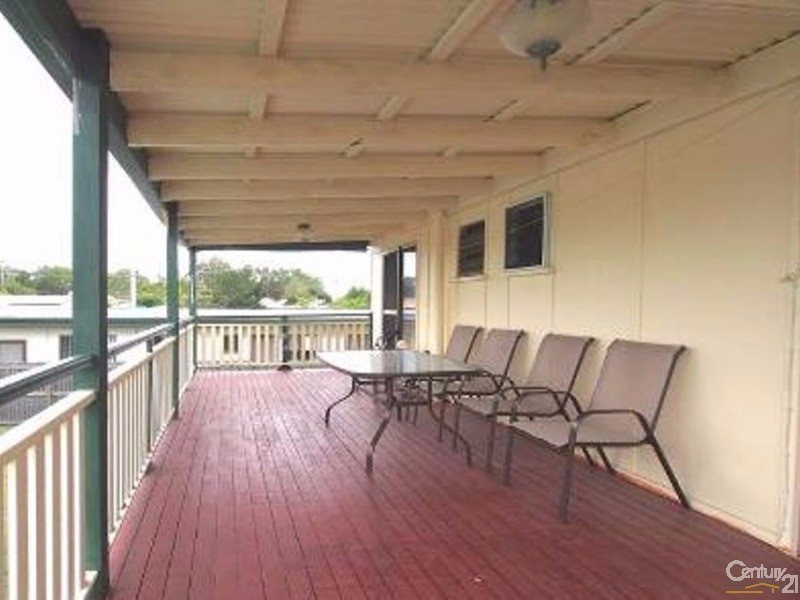 27 Caltowie Ave, Banksia Beach QLD 4507