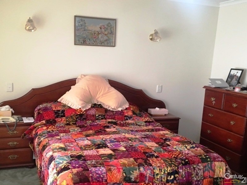 14 Clovelly Place, Sandstone Point QLD 4511