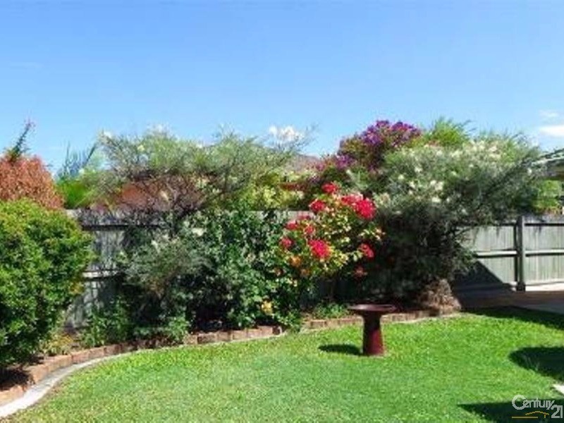 14 Clovelly Place, Sandstone Point QLD 4511
