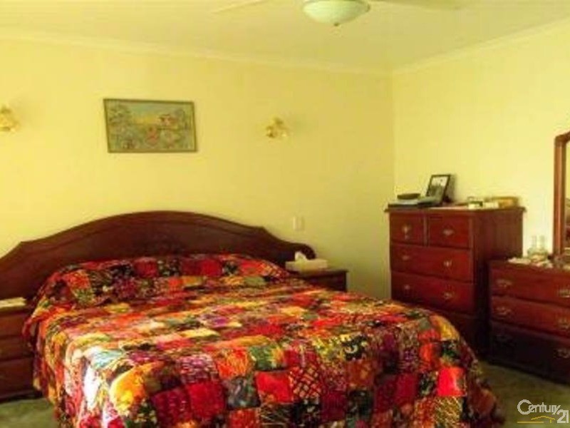 14 Clovelly Place, Sandstone Point QLD 4511