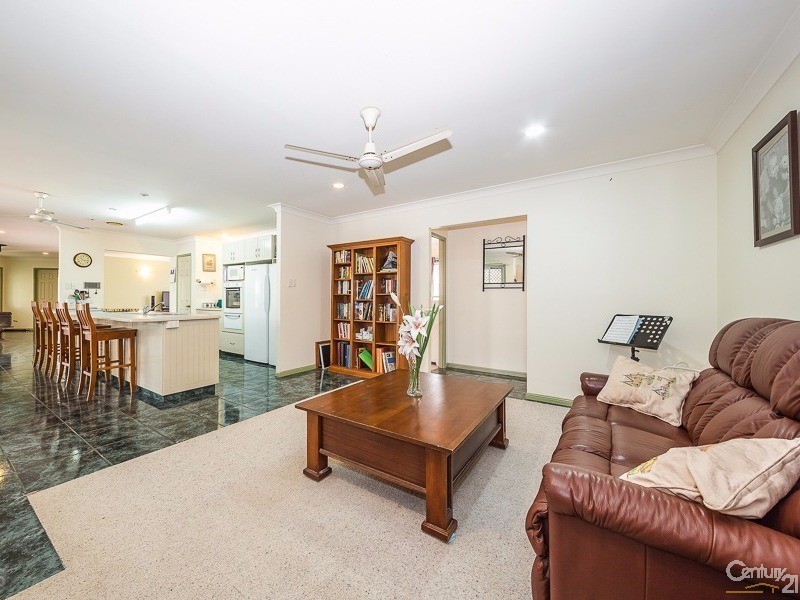 1 Bow Court, Banksia Beach QLD 4507