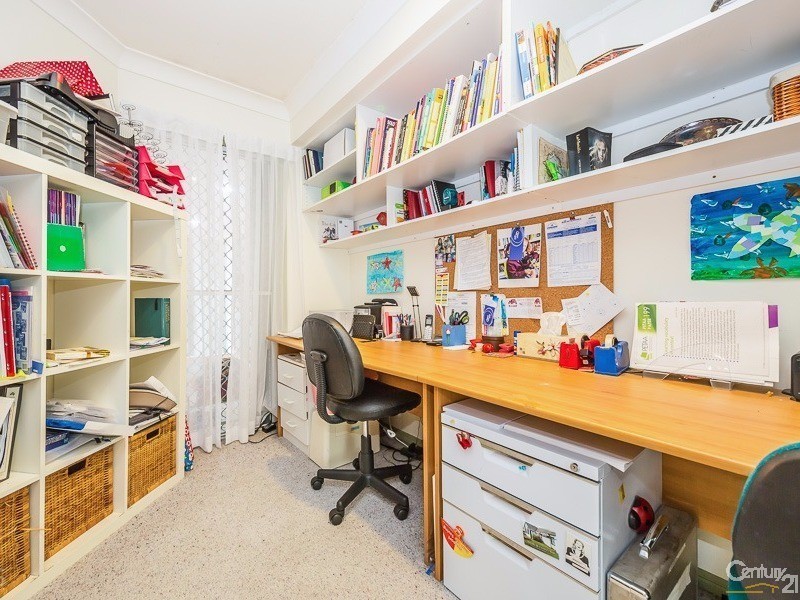 1 Bow Court, Banksia Beach QLD 4507