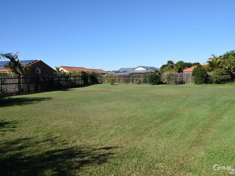 13 Queenscliff Court, Sandstone Point QLD 4511