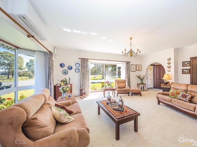 2 Elizabeth Batts Court, Banksia Beach QLD 4507
