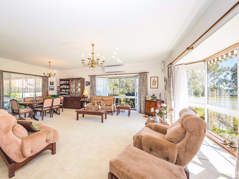 2 Elizabeth Batts Court, Banksia Beach QLD 4507