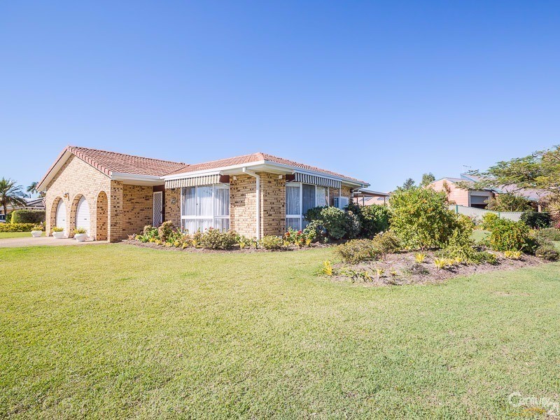 2 Elizabeth Batts Court, Banksia Beach QLD 4507