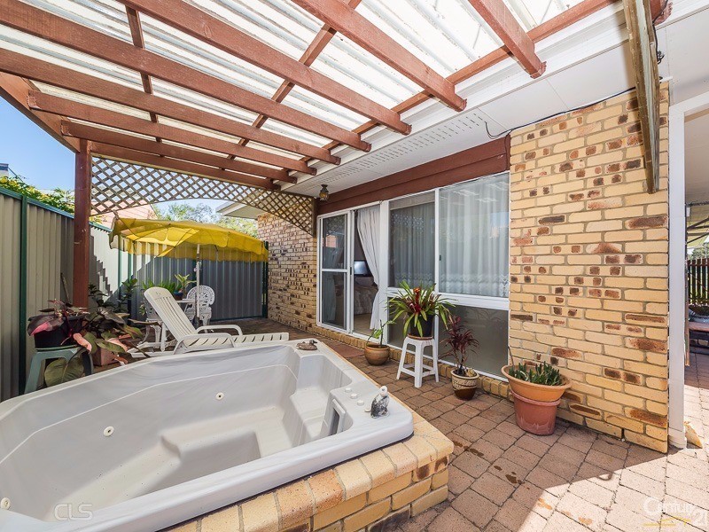 2 Elizabeth Batts Court, Banksia Beach QLD 4507