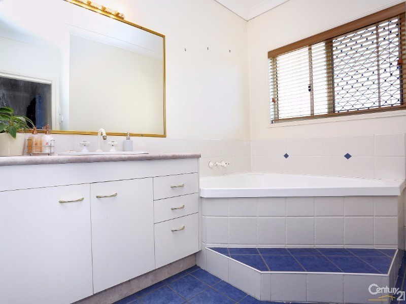 23-25 Flaxton Court, Ningi QLD 4511