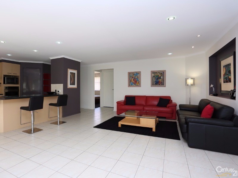 63 Mossman Way, Sandstone Point QLD 4511