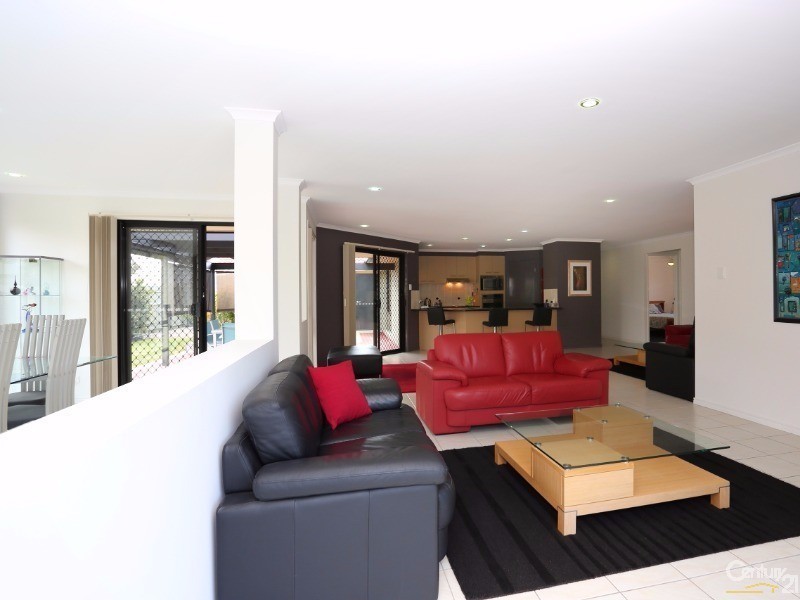 63 Mossman Way, Sandstone Point QLD 4511