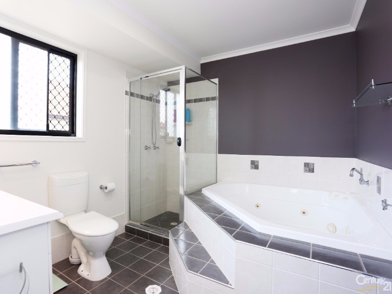 63 Mossman Way, Sandstone Point QLD 4511