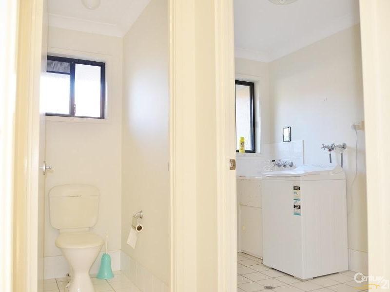 9/8 Spinnaker Drive, Sandstone Point QLD 4511