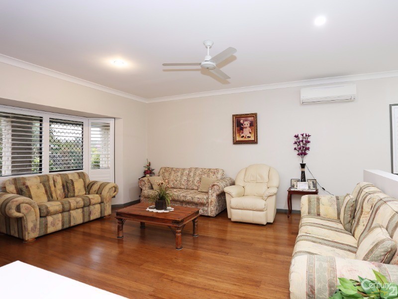 13 Mossman Way, Sandstone Point QLD 4511